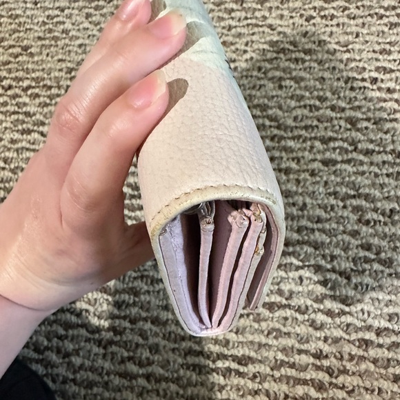 Authenticated Dior Diorissimo Voyaguer Leather Wallet With Chain And Charm - Picture 10 of 16